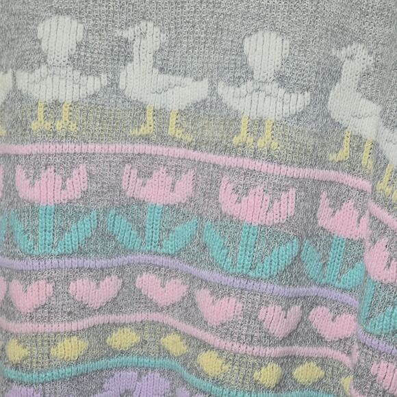 Vintage 80's Gray Pastel Goose Duck Hearts Flowers Crewneck Sweater Women's M/L - Picture 6 of 8